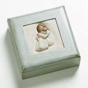 WILLOW TREE Comfort Memory Box 2005 Wood Resin Hinged Love Forever Healing